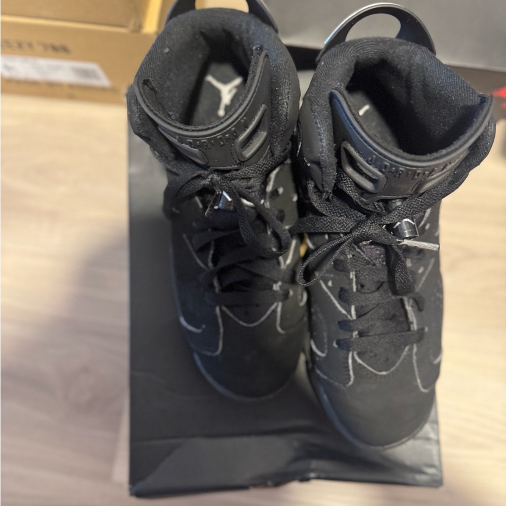 Jordan Black High-Top Sneakers with Reflective Details
